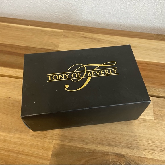 Tony of Beverly Additions Shift clip pouf Malibu blonde wig extension - Picture 2 of 5